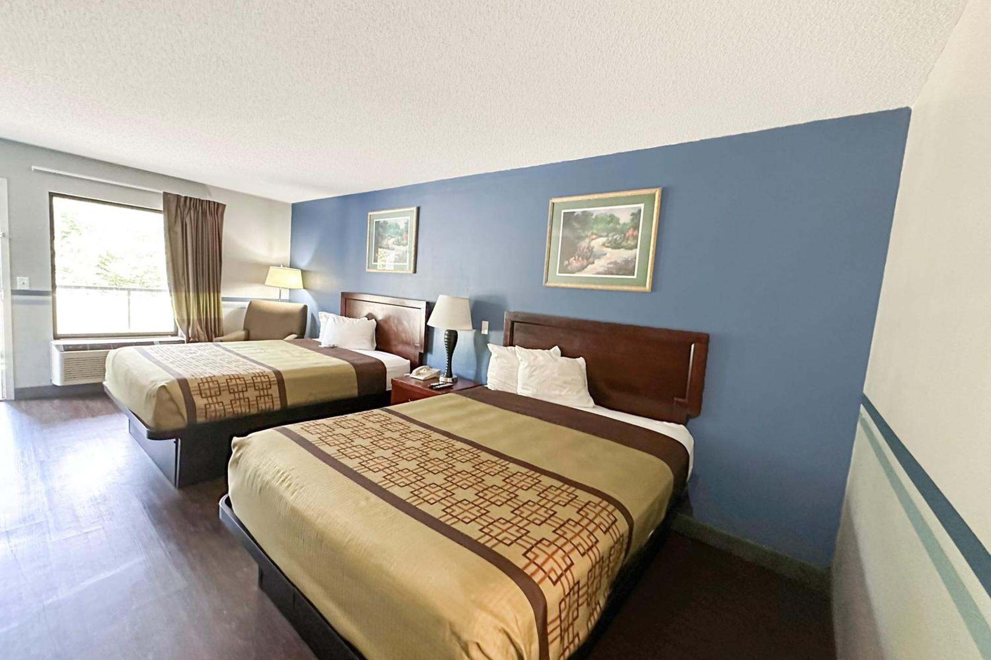 Executive Inn Ridgeway I-77 Экстерьер фото